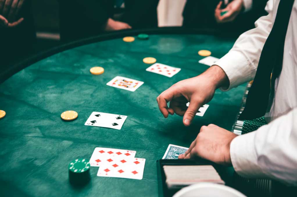 Résultat d'une partie de blackjack, article : règles du blackjack
